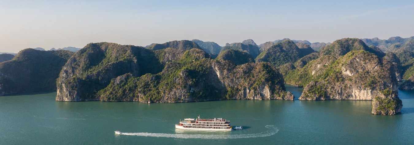 Heritage Cruises Binh Chuan