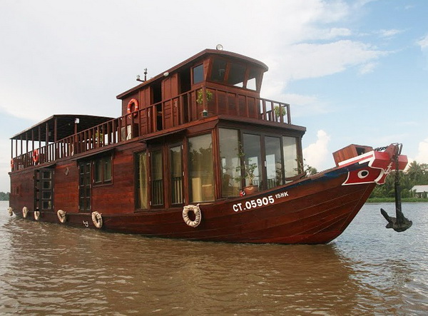 Cai Be - Can Tho Cruise on Dragon Eyes 2 Days