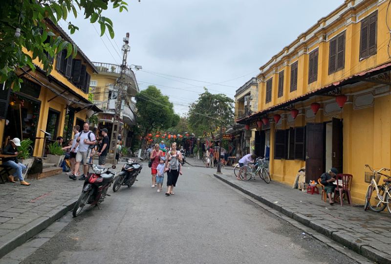 Old street in Hoi An Ancient Town