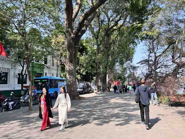 Hoan Kiem Lake