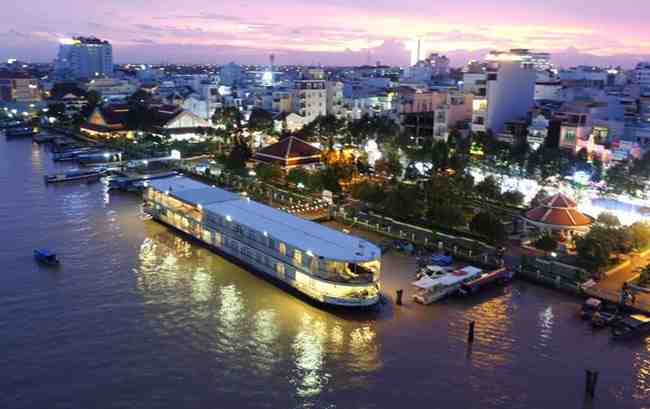Mekong Princess in Ninh Kieu Ship Dock