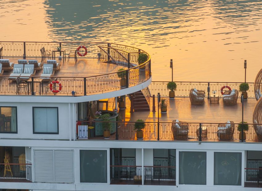 Indochine Grand Cruise Sundeck