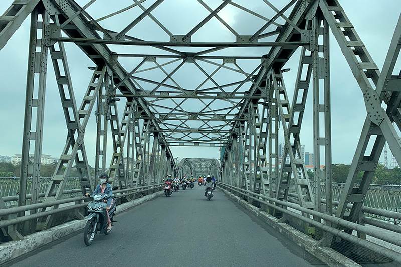 Trang Tien Bridge