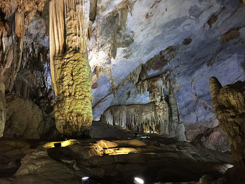 Paradise Cave - Thien Duong Cave