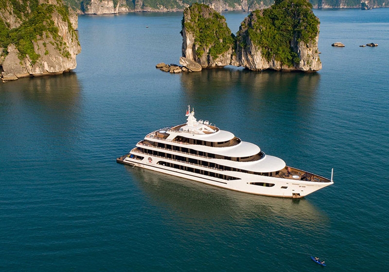 Scarlet Pearl ship