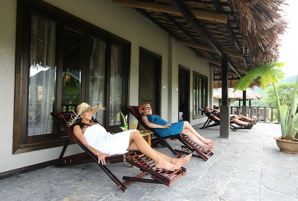 Relaxing at Mai Chau Ecolodge