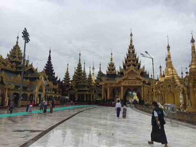 Kyaukhtatgyi Pagoda