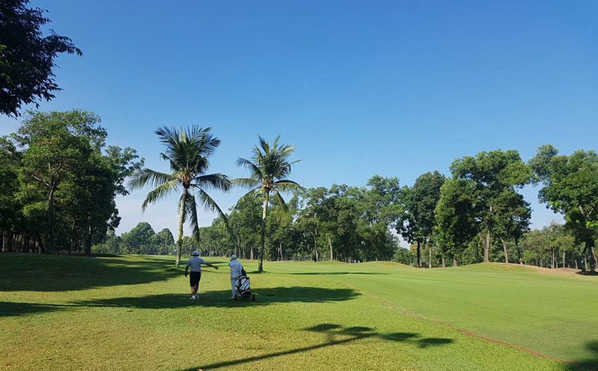 Country club course
