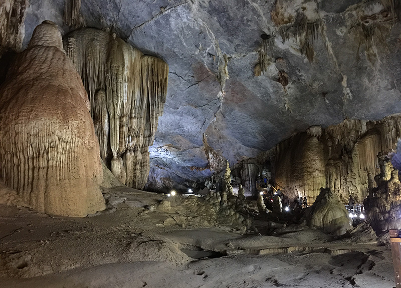 Paradise Cave - Thien Duong Cave