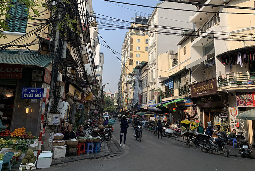 Hanoi Old Quarter street market