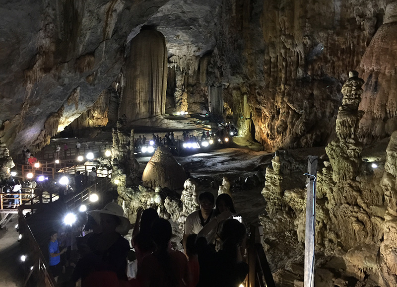 Paradise Cave - Thien Duong Cave