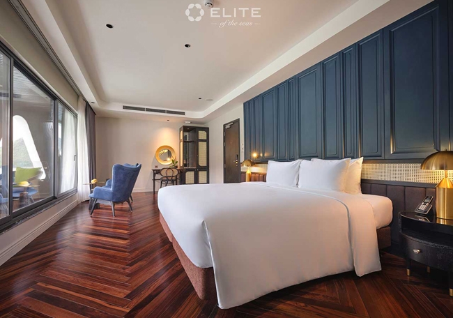 Elite Junior Premium Suite - Private Balcony & Ocean View Bathtub