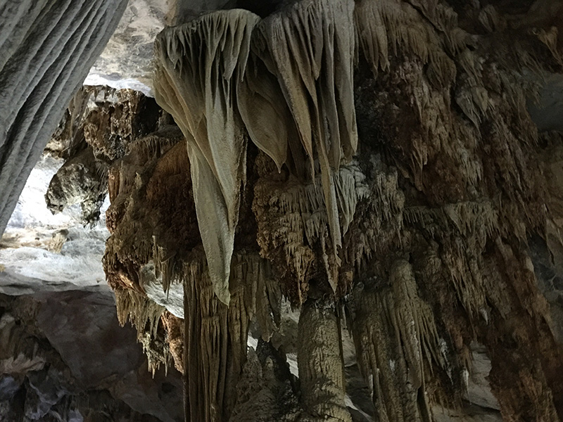 Paradise Cave - Thien Duong Cave