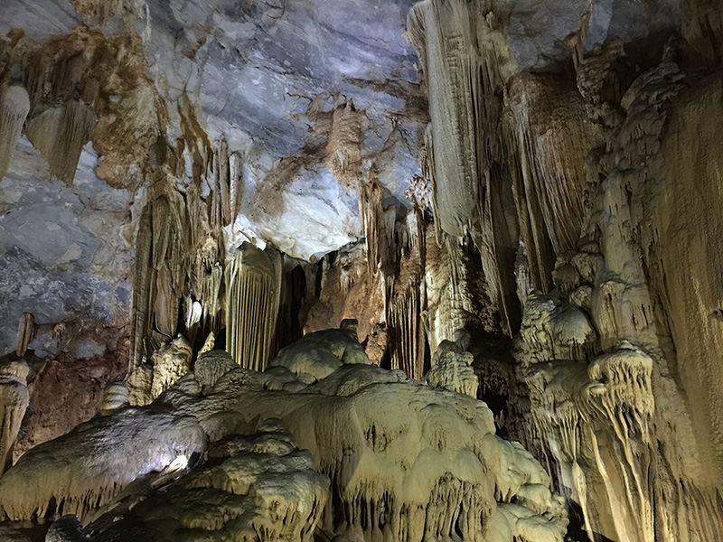Paradise Cave - Thien Duong Cave