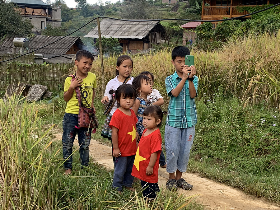 Children in Ta Van Village