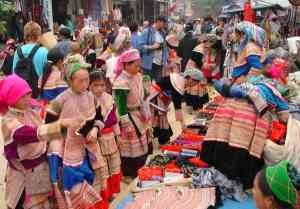 Friday Victoria Package Tour and Bac Ha Market