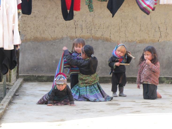 Cao Son Market and Explore Muong Hoa Valley