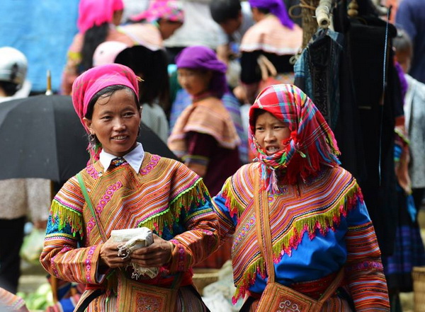 Sapa - Bac Ha Sunday Market