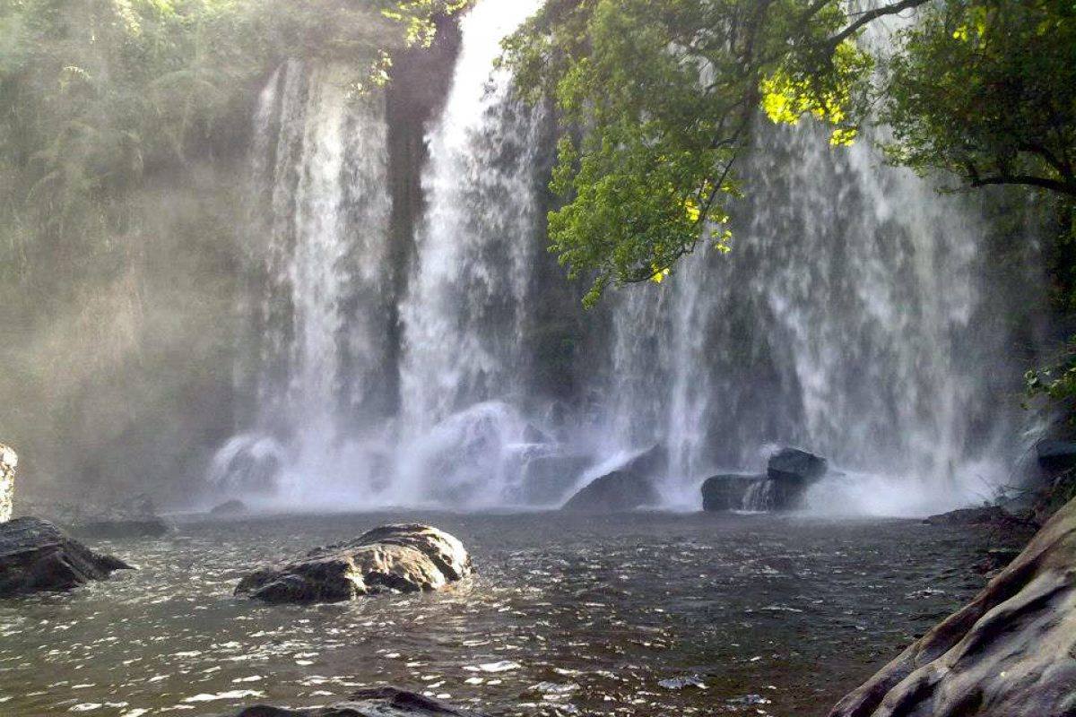 Phnom Kulen waterfall and Beng Mealea 1 Day Tour