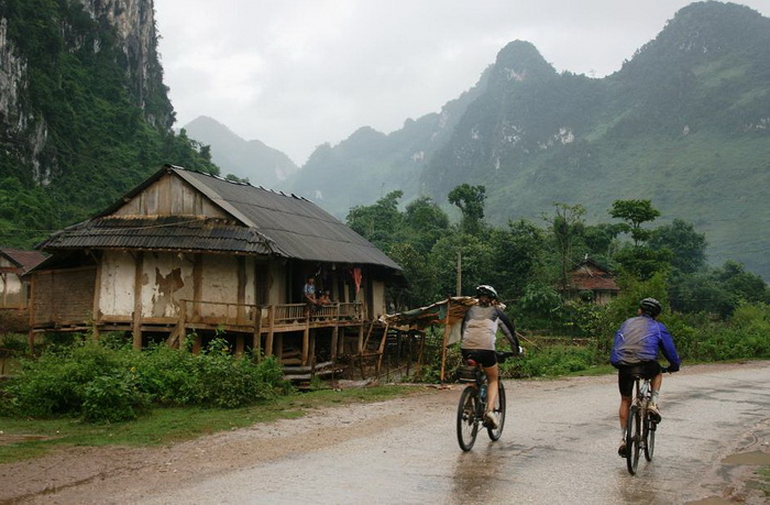 Northern Vietnam on bike