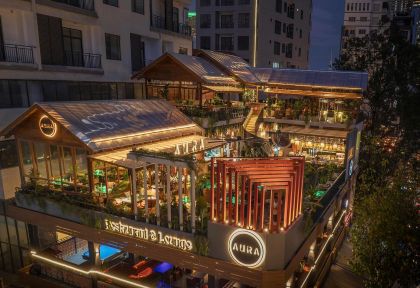 Aura Restaurant & Lounge