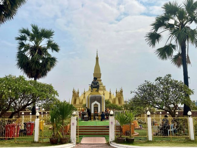 King Setthathirat Statue